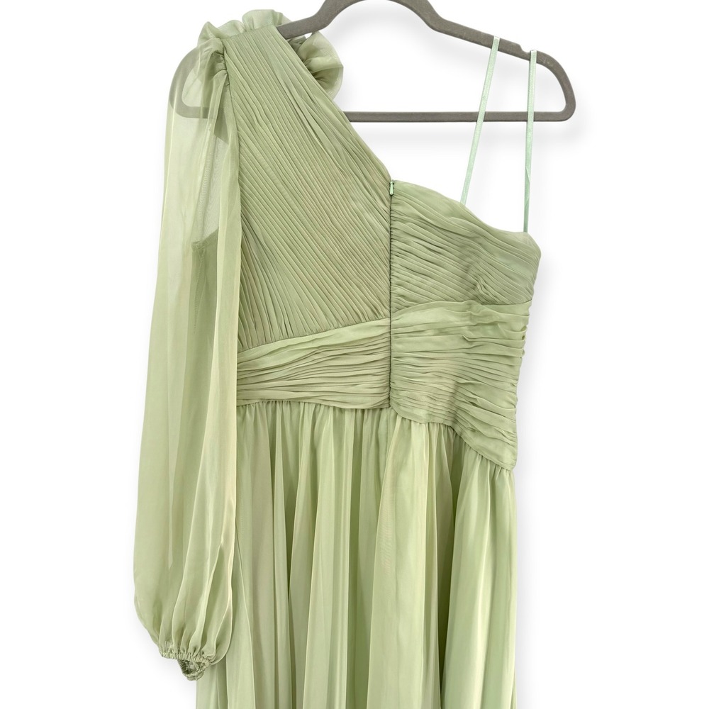 Mac Duggal Green One Shoulder 3D Flower Gown With Slit - Size 8 - Picture 10 of 11